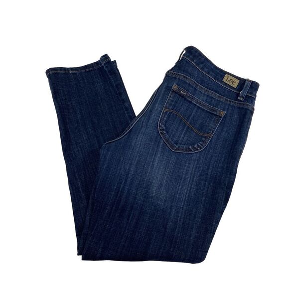 Lee Jeans Women’s 12P Blue Denim Mid Rise Regular Fit Straight Leg Classic - Picture 1 of 11